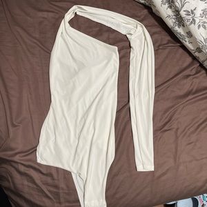 Pretty Little Thing white one sleeved bodysuit